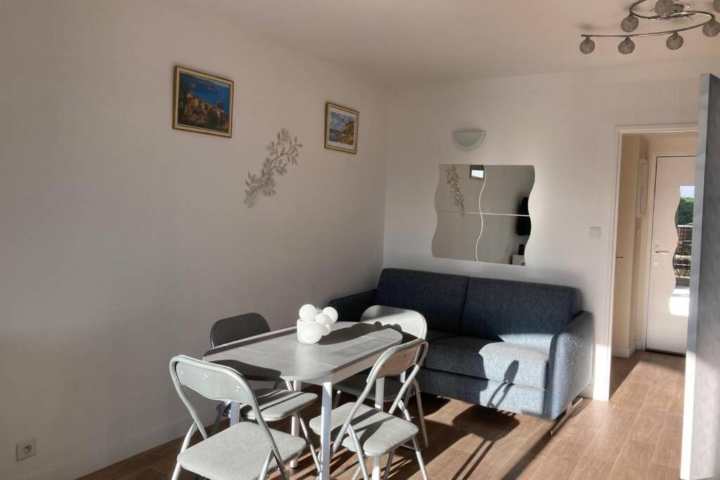 Apartamento Escapade Au Port Hyères Exterior foto