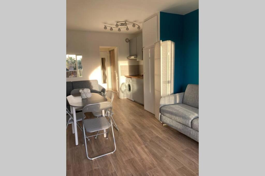 Apartamento Escapade Au Port Hyères Exterior foto